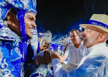 Lula conquista o Carnaval 2026: Mídia alternativa supera 'apagão' da Globo e presidente brilha nas redes sociais