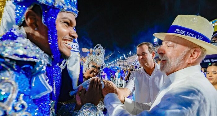 Lula conquista o Carnaval 2026: Mídia alternativa supera 'apagão' da Globo e presidente brilha nas redes sociais
