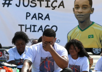 Tribunal do Júri do Rio absolve policiais militares acusados pela morte de adolescente na Cidade de Deus. Ministério Público anuncia que vai recorrer da decisão.