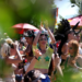 Bloco da Não Violência Contra Mulher promove ação de conscientização no Carnaval do Rio, com divulgação do Disque 180 e mobilização de agremiações no Centro.