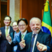 No Fórum Empresarial Brasil-Coreia do Sul, Lula discutiu expansão de investimentos, geração de empregos e novos lançamentos espaciais com empresas sul-coreanas, fortalecendo a cooperação bilateral.