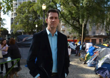 TJMG absolve homem acusado de estupro de vulnerável e decisão gera debate sobre proteção de crianças; especialistas alertam para precedentes perigosos e falhas na aplicação da lei.
