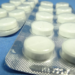 Autoridades europeias alertam sobre o “desafio do paracetamol”, que envolve ingestão excessiva do medicamento por adolescentes, com risco de insuficiência hepática e morte.