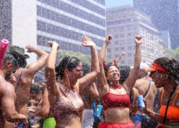 Carnaval pelo Brasil: calor de até 39°C e chuvas em algumas regiões