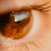 A fotoceratite, inflamação da córnea causada pelo sol, é comum no verão. Saiba como prevenir e proteger os olhos de lesões temporárias e complicações futuras.