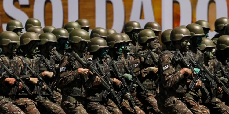 Candidatas do Serviço Militar Inicial Voluntário Feminino 2025 têm até 20 de fevereiro para completar seleção complementar. Incorporação será em março e agosto nas três forças armadas.