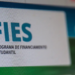 O MEC publicou o resultado da pré-seleção do Fies 2026. Estudantes têm até 24 de fevereiro para complementar a inscrição no Portal Único de Acesso ao Ensino Superior.