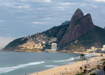 A Praia de Ipanema ficou em 23º lugar no ranking mundial das melhores praias de 2026, divulgado pelo Tripadvisor com base em avaliações de turistas.
