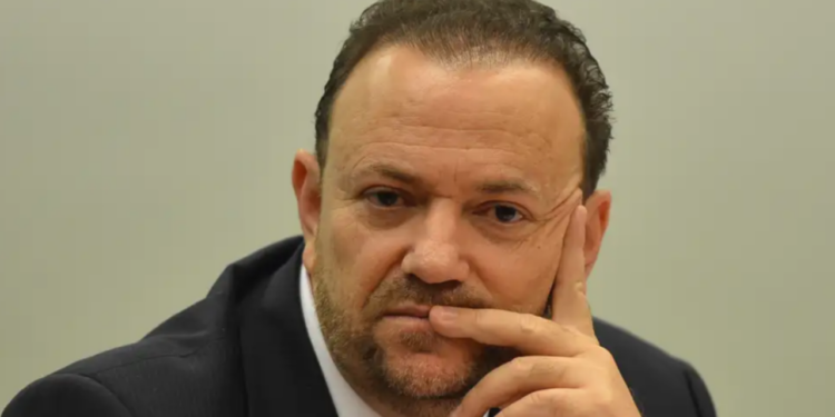 Edinho Silva cobra reforma do Judiciário e critica pressão sobre ministros do STF
