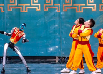 Robôs humanoides impressionam público na Gala do Festival da Primavera de 2026 na China