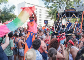 De carrinho de som a fenômeno cultural: Aparelhinho celebra 15 carnavais nas ruas de Brasília