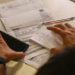 O salário mínimo de 2026, R$ 1.621, entra em vigor nesta segunda-feira. O aumento influencia aposentadorias, pensões, seguro-desemprego e salário-família.