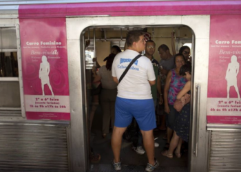 Projeto aprovado na Alerj prevê vagão exclusivo para mulheres durante todo o dia no metrô e nos trens do Rio