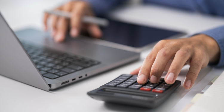 IR 2026 terá restituições entre maio e agosto.