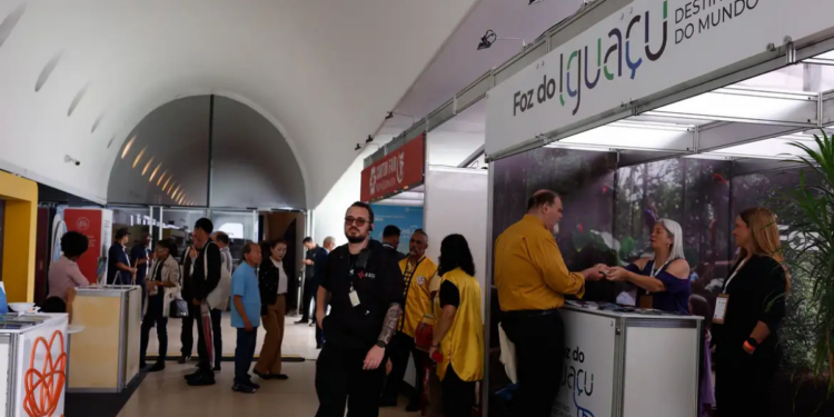 Rio de Janeiro recebe a primeira edição da TurisMall, feira que reúne empresários, investidores e autoridades para impulsionar o turismo e os negócios no Brasil.