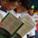 Projetos educacionais retornam às escolas municipais do Rio para incentivar a leitura de literatura indígena e promover educação antirracista entre estudantes.