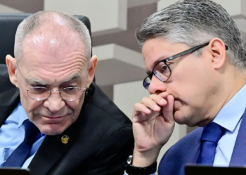 Senador Fabiano Contarato critica liminar do STF que restringe acesso da CPI do Crime Organizado a dados financeiros do Coaf, apontando risco à autonomia investigativa.