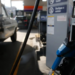 Falta de diesel já atinge 166 cidades no Rio Grande do Sul, afetando serviços essenciais. Crise é ligada ao cenário internacional e à alta do petróleo.