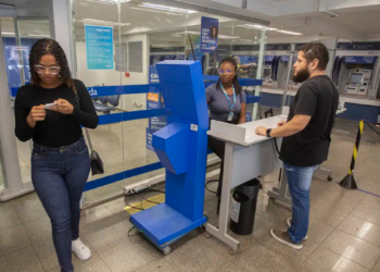 O Abono Salarial PIS/Pasep inicia pagamentos para trabalhadores nascidos em fevereiro, incluindo antecipação em cidades de Minas Gerais; valor varia entre R$ 136 e R$ 1.621