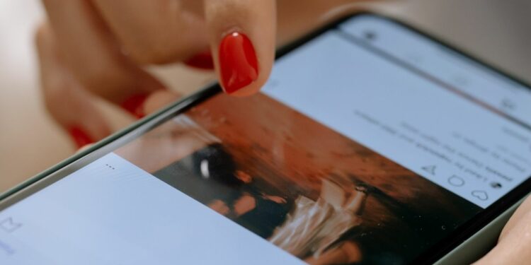 Decisão inédita pode influenciar novas ações contra redes sociais.