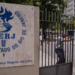 Professores da Universidade do Estado do Rio de Janeiro iniciam greve após dez anos. Entre as reivindicações estão recomposição salarial, triênios e orçamento da UERJ.