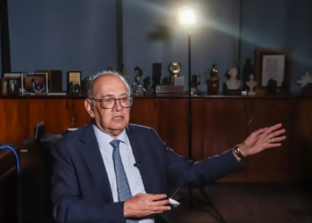 Ministros do STF reprovam vazamento de conversas privadas do banqueiro Daniel Vorcaro, apreendidas pela PF e compartilhadas com a imprensa durante a CPMI do INSS.