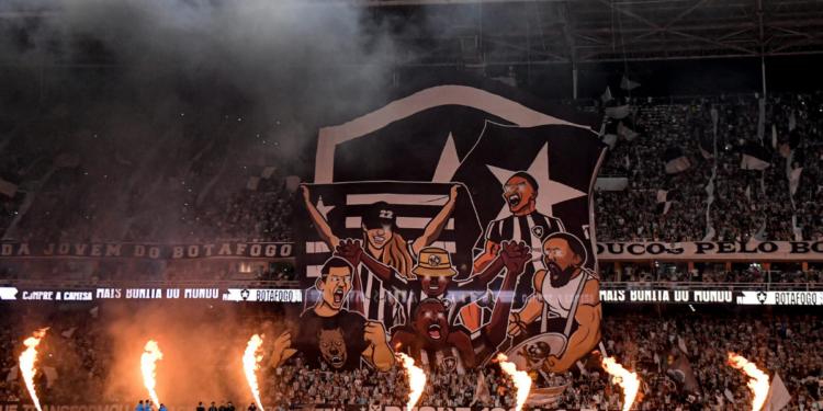Botafogo demite Martín Anselmi após pressão por resultados. Técnico não resistiu ao desempenho irregular na temporada.