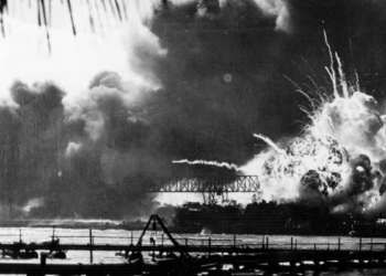 Descubra curiosidades e bastidores do ataque a Pearl Harbor com base em registros oficiais da Marinha dos EUA e fontes históricas.