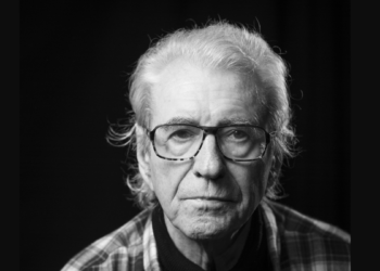 Juca de Oliveira morre aos 91 anos e deixa legado no teatro, televisão e cinema.