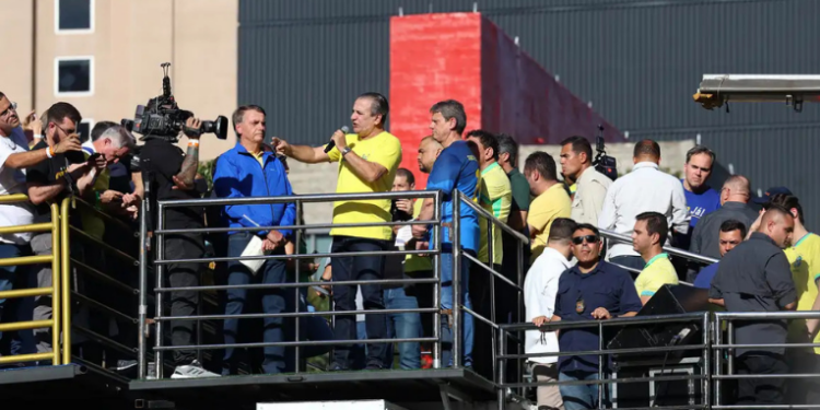 STF inicia julgamento que pode tornar Silas Malafaia réu por declarações contra militares