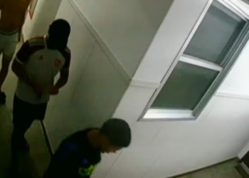 Quatro estudantes do Colégio Pedro II são alvo de processo administrativo e investigação policial por envolvimento em estupro coletivo de adolescente de 17 anos em Copacabana. Suspeitos estão foragidos.