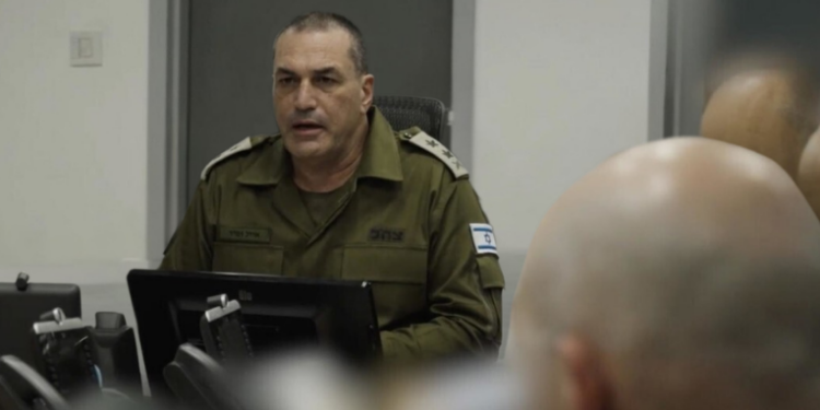 Israel anuncia ofensiva direta contra o Hezbollah no Líbano após escalada envolvendo Irã e EUA. Conflito se intensifica com troca de ataques e ameaça de nova ofensiva regional.