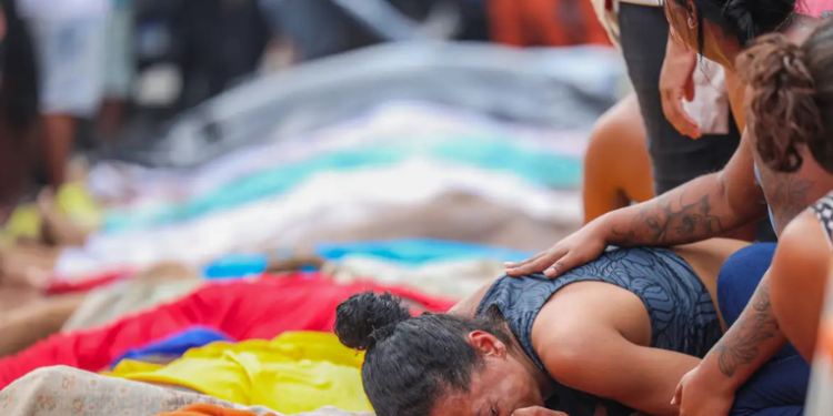 Relatório da CIDH sobre a Operação Contenção no Rio de Janeiro registra 122 mortes e falhas em investigações, criticando a militarização e o enfoque punitivo da ação policial.