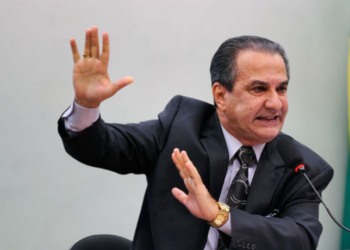 O Supremo Tribunal Federal inicia nesta sexta-feira a análise da denúncia da PGR contra Silas Malafaia, acusado de injúria e calúnia contra generais do Exército em ato público na Avenida Paulista.