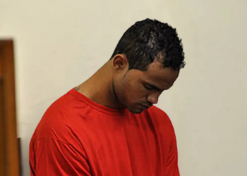 Ex-goleiro Bruno Fernandes volta à prisão após descumprir regras da liberdade condicional. Ele havia viajado para o Acre e atuado pelo Vasco na Copa do Brasil.
