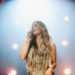 Claudia Leitte chega ao Rio de Janeiro com a turnê “Intemporal” para show intimista no Vivo Rio, prometendo interação direta com fãs e repertório diversificado.