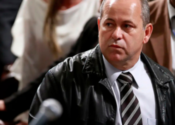 O STF autorizou a transferência de Domingos Brazão para o sistema prisional do Rio após condenação pelo assassinato de Marielle Franco e Anderson Gomes.