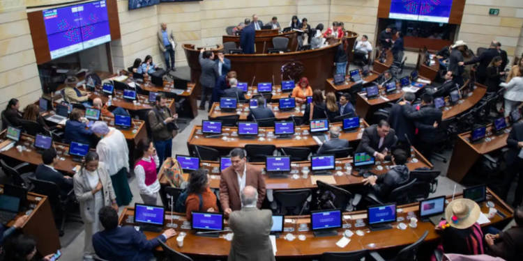 O Pacto Histórico se torna o partido com maior presença feminina no Senado da Colômbia após as eleições de 8 de março. Mulheres ocuparão 43,3% das cadeiras do partido e reforçam a bancada na Câmara.