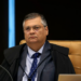 Durante sessão do STF, Flávio Dino defende atuação da Corte e destaca que os acertos superam os erros. Fachin reforça importância da imparcialidade nos julgamentos.