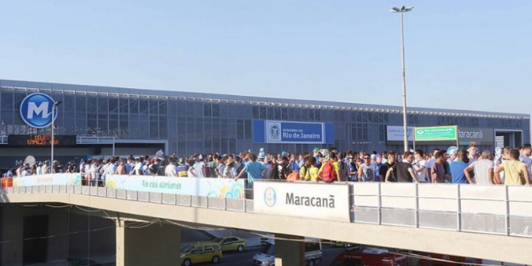 Estação Maracanã do metrô do Rio passa a se chamar Estação Rei Pelé – Maracanã após sanção de lei estadual que homenageia o maior ídolo do futebol mundial e sua ligação histórica com o estádio.