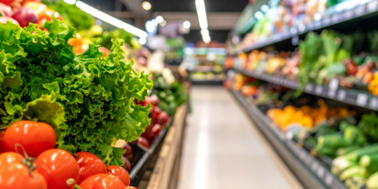 Consumo interno mantém indústria de alimentos aquecida no Brasil. Setor cresce, representa 10% do PIB e movimenta cerca de R$ 1,4 trilhão na economia nacional.