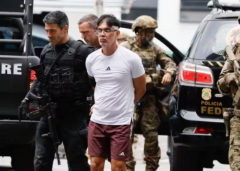 Apontado como integrante da cúpula do jogo do bicho no Rio, suspeito estava foragido e é investigado por esquema de cigarros falsificados