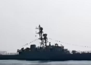 Submarino dos Estados Unidos afunda fragata iraniana no Oceano Índico