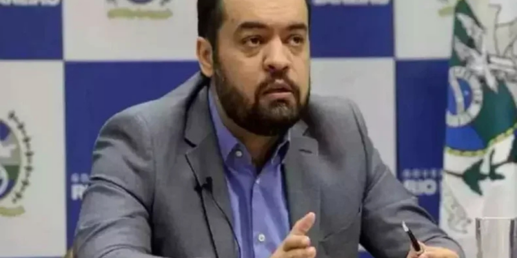 A Comissão de Orçamento da Alerj aprovou as contas do governo Cláudio Castro referentes a 2024. A votação teve um voto contrário e levantou debate sobre investimentos e déficit nas finanças do estado.