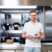 Cozinha robótica criada pela empresa alemã GoodBytz vence o Robotics Award 2026. Sistema usa inteligência artificial para preparar refeições completas e pode ser utilizado em restaurantes, hospitais e empresas.