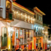 Vesperata de Diamantina 2026 encanta turistas em Minas Gerais com shows nas sacadas históricas. Evento ocorre entre abril e outubro no centro histórico.