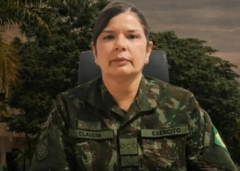Primeira mulher general do Exército Brasileiro marca avanço histórico na instituição.