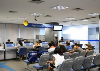 Medida pode beneficiar trabalhadores com carteira assinada e nome negativado