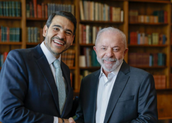Indicado por Lula ao STF, Jorge Messias tem carreira na AGU e histórico em governos petistas. Nome ainda depende de aprovação do Senado.