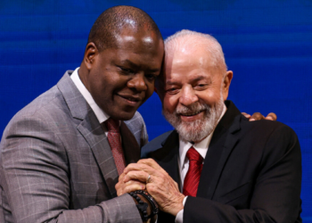  Silvio Almeida nega acusações envolvendo Anielle Franco, critica julgamentos antecipados e sugere uso político do caso sob análise do STF.